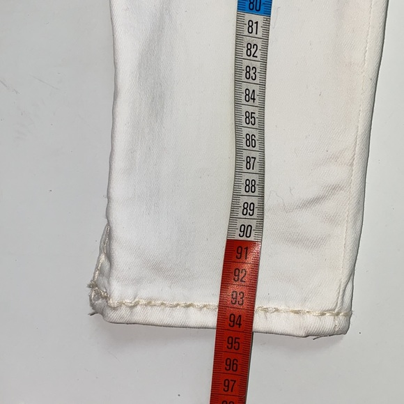 True Religion white jeans - Picture 8 of 8